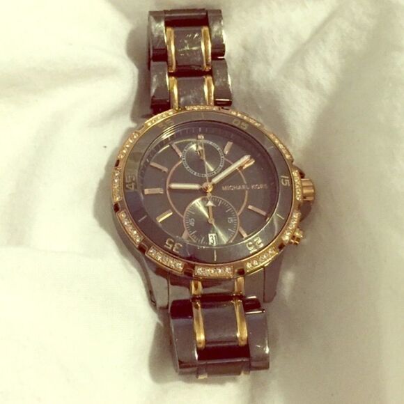 HP🎉🎊RARE Michael Kors Grey rose gold pave chrono - Picture 1 of 4